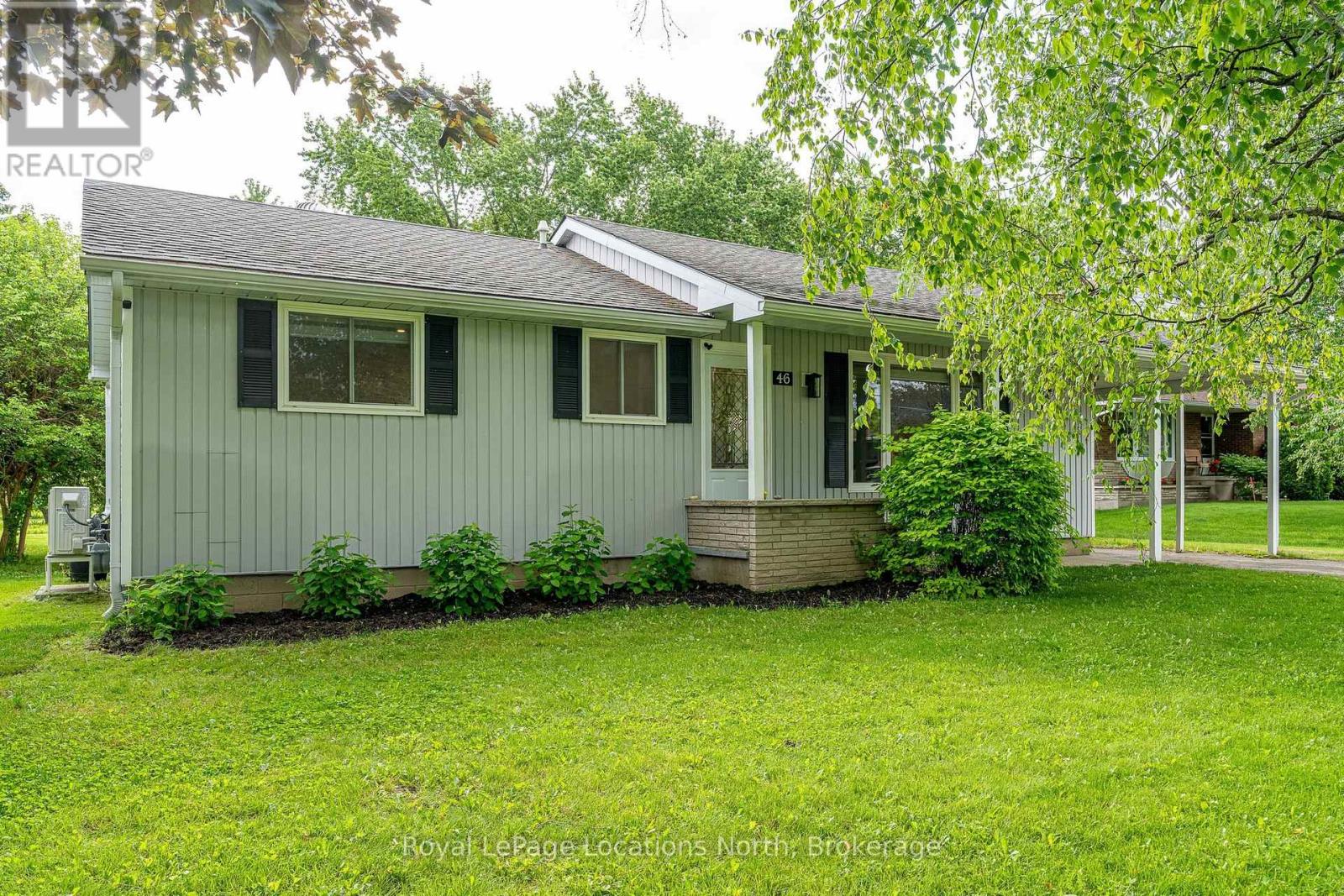 46 Townley Street, Clearview, Ontario L0M 1P0 - Photo 2 - S13437780
