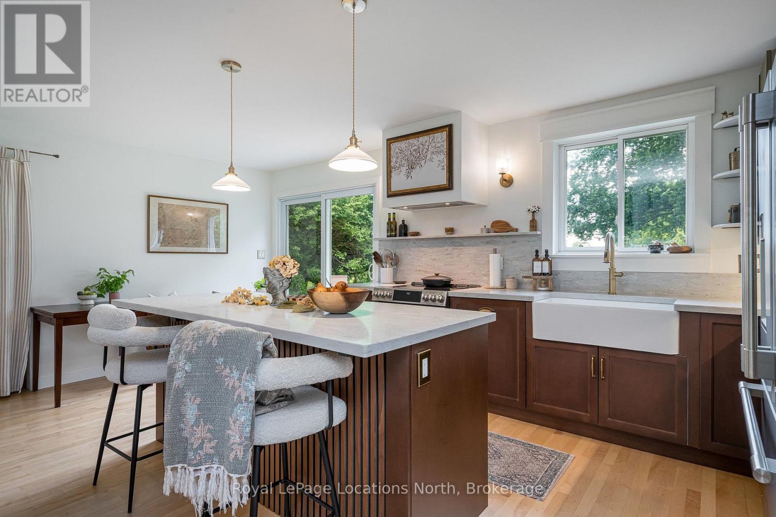 46 Townley Street, Clearview, Ontario L0M 1P0 - Photo 3 - S13437780