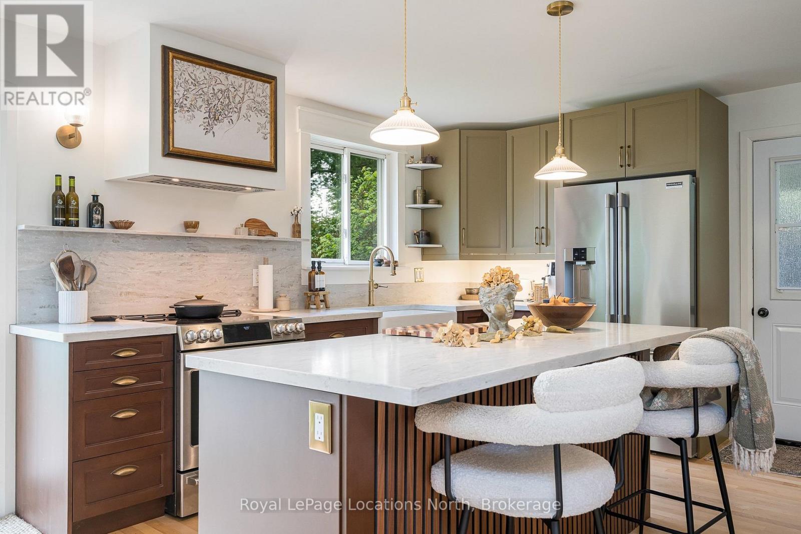 46 Townley Street, Clearview, Ontario L0M 1P0 - Photo 4 - S13437780