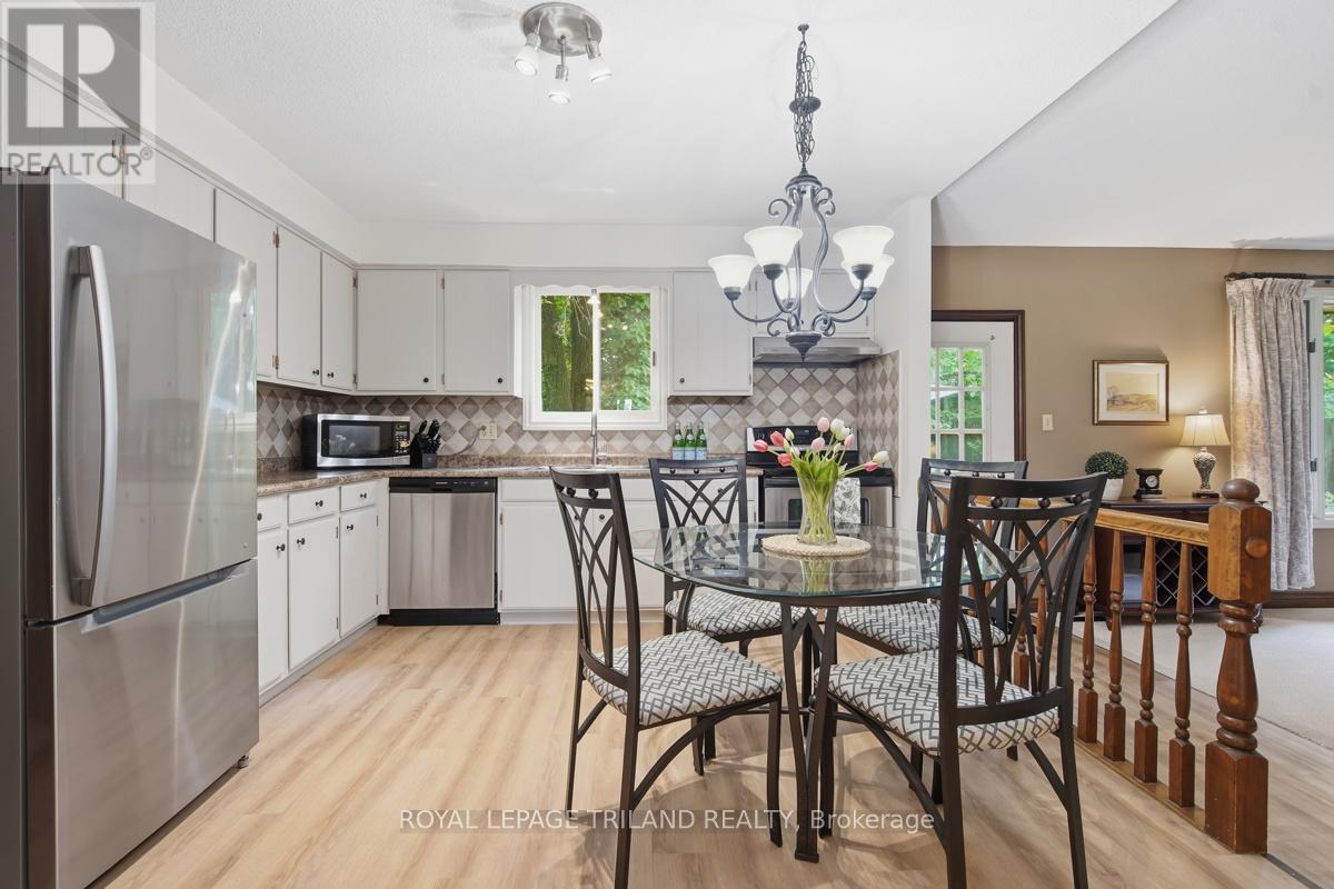 183 Farmington Way, London South, Ontario  N6K 3N7 - Photo 10 - X13437484