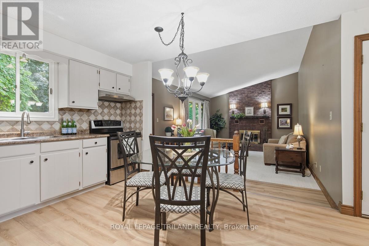 183 Farmington Way, London South, Ontario  N6K 3N7 - Photo 15 - X13437484