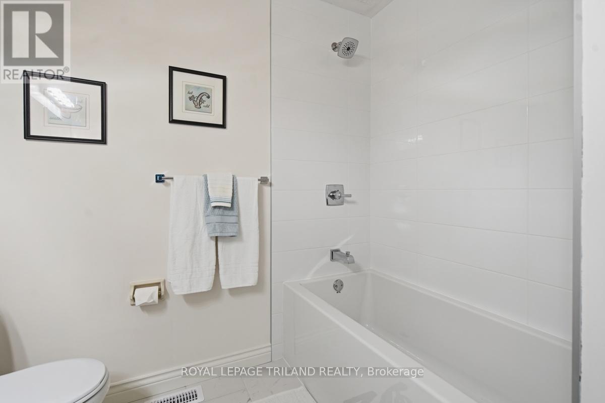 183 Farmington Way, London South, Ontario  N6K 3N7 - Photo 28 - X13437484