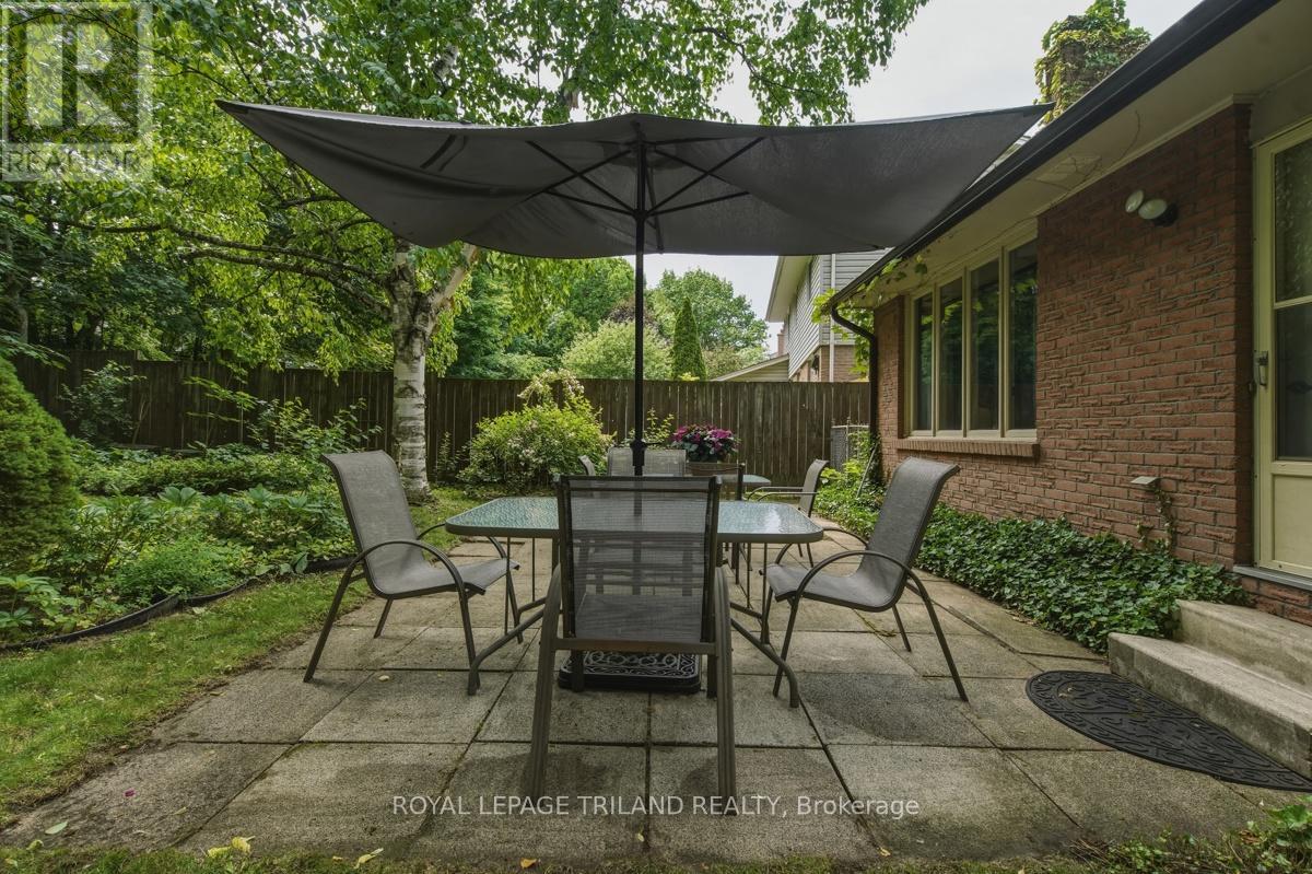 183 Farmington Way, London South, Ontario  N6K 3N7 - Photo 31 - X13437484