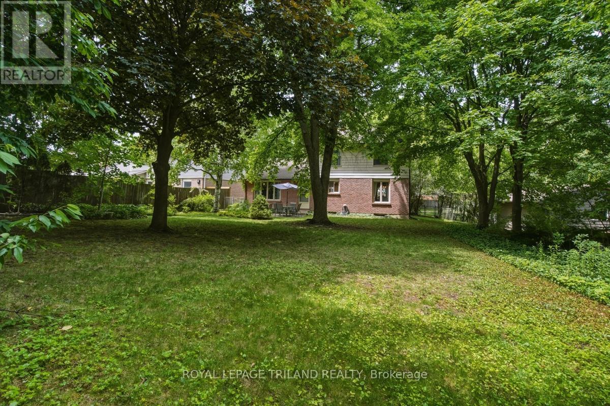 183 Farmington Way, London South, Ontario  N6K 3N7 - Photo 35 - X13437484
