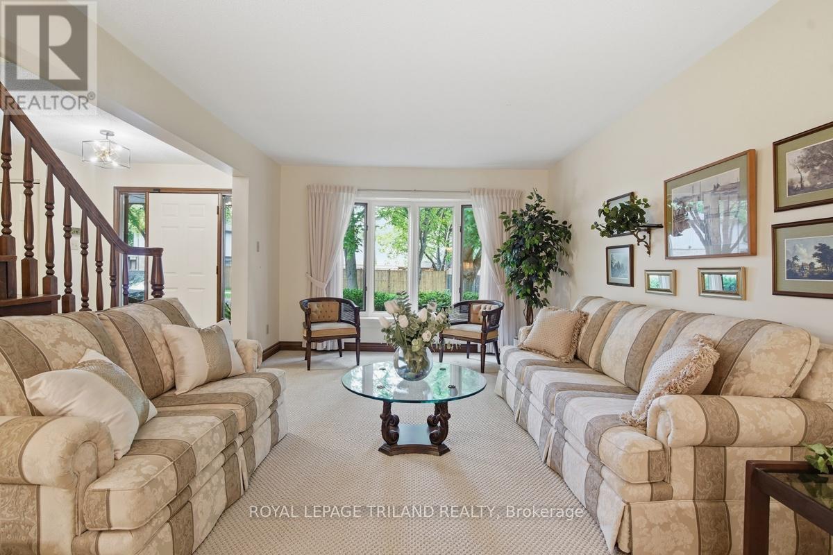 183 Farmington Way, London South, Ontario  N6K 3N7 - Photo 7 - X13437484
