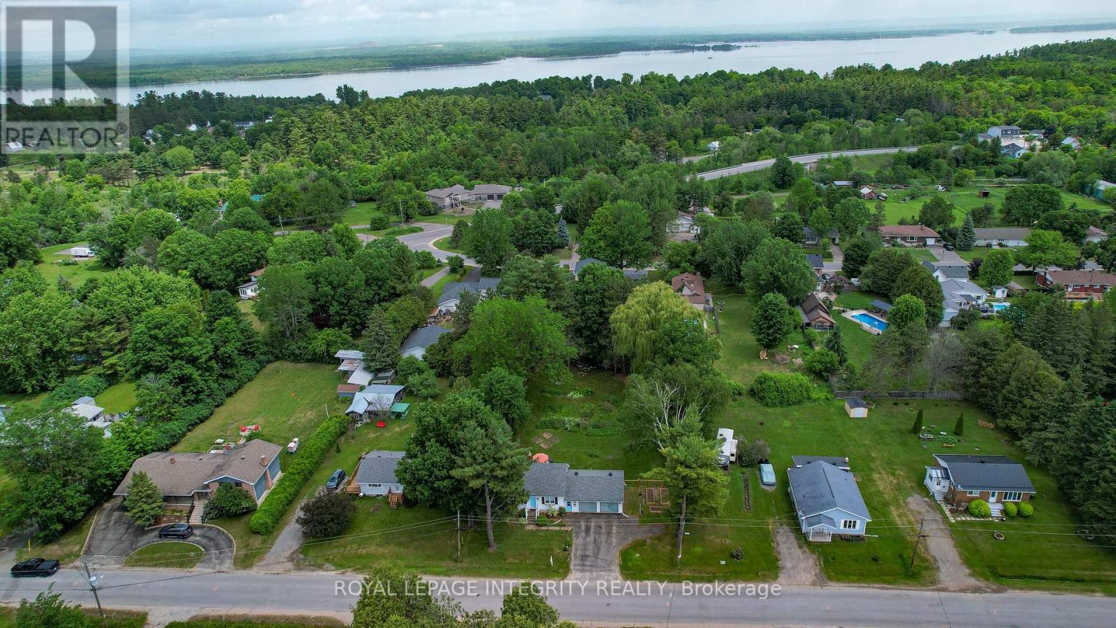 165 Moore Street, Mcnab/braeside, Ontario  K7S 1G3 - Photo 40 - X13437558
