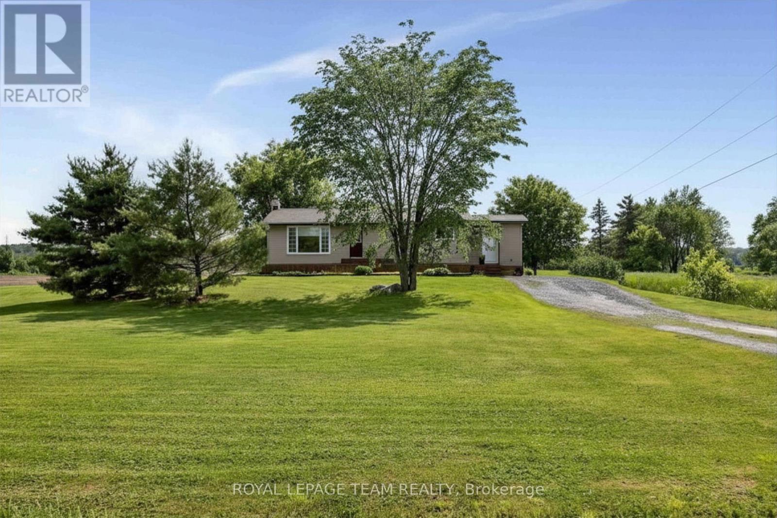3217 WOODKILTON ROAD, Ottawa, Ontario