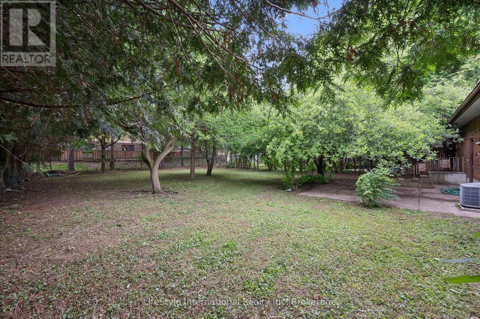 113 Applewood Crescent, Guelph, Ontario  N1H 6B3 - Photo 38 - X13437690