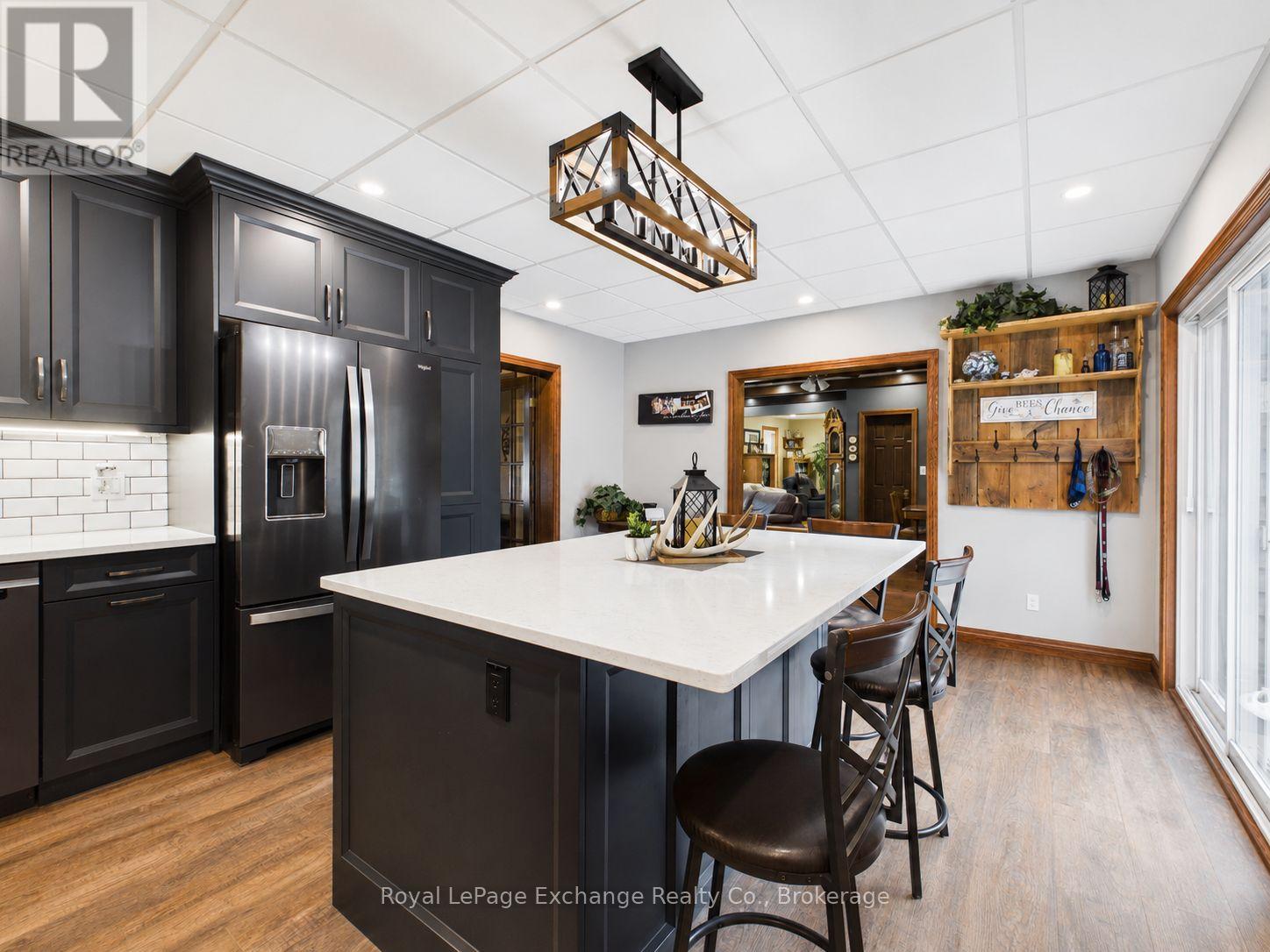 38 Whitechurch Street, Huron-Kinloss, Ontario  N0G 2W0 - Photo 8 - X13437716