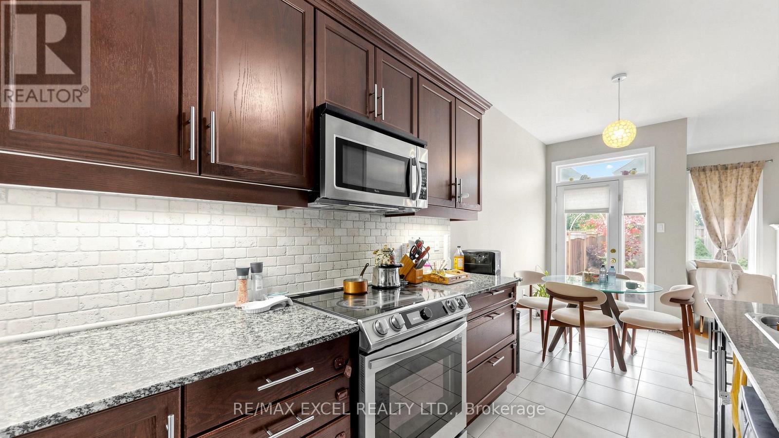 176 Sir Sanford Fleming Way, Vaughan (Patterson), Ontario  L6A 0V4 - Photo 11 - N13432298