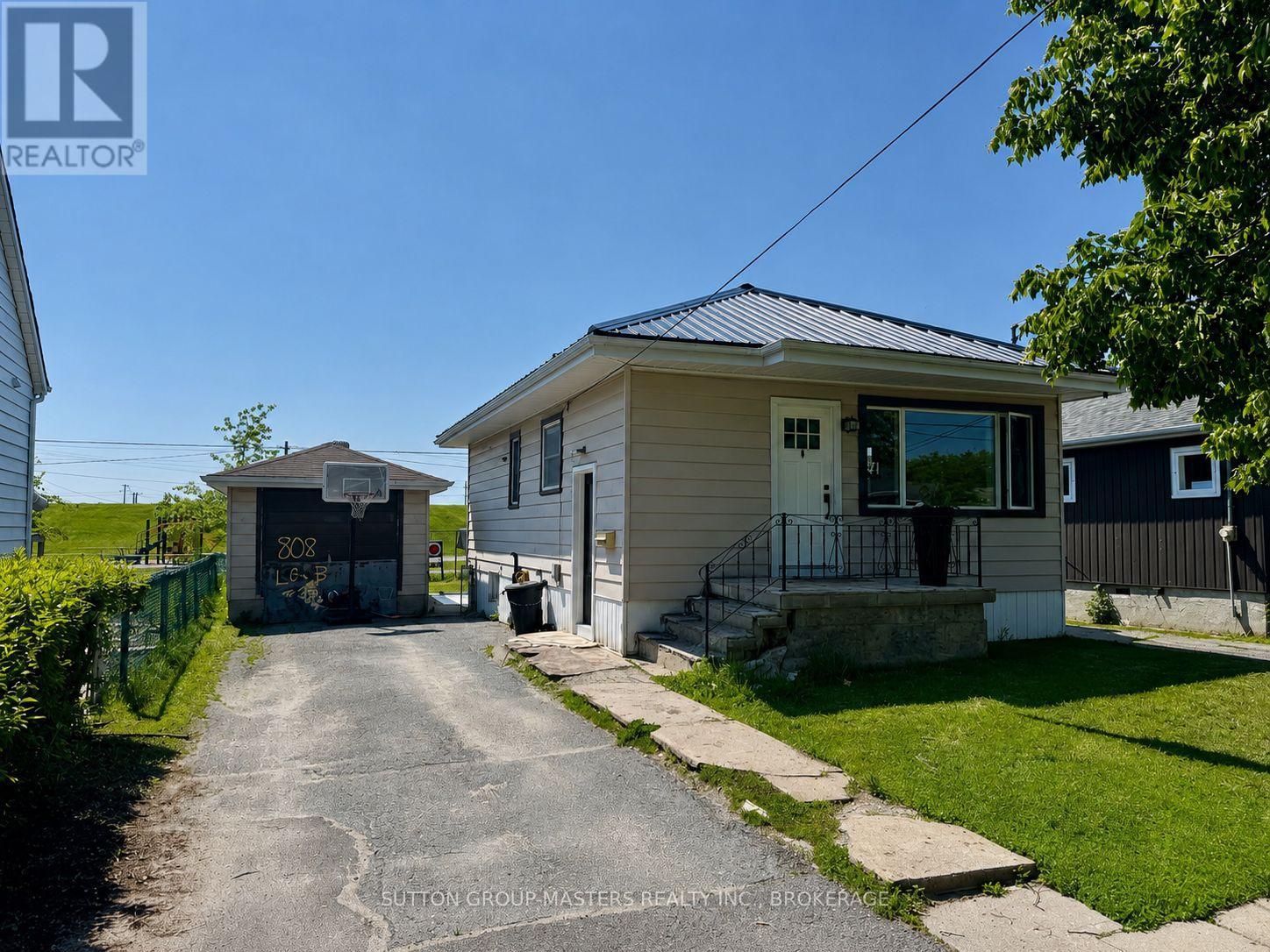 808 VICTORIA STREET, Kingston, Ontario