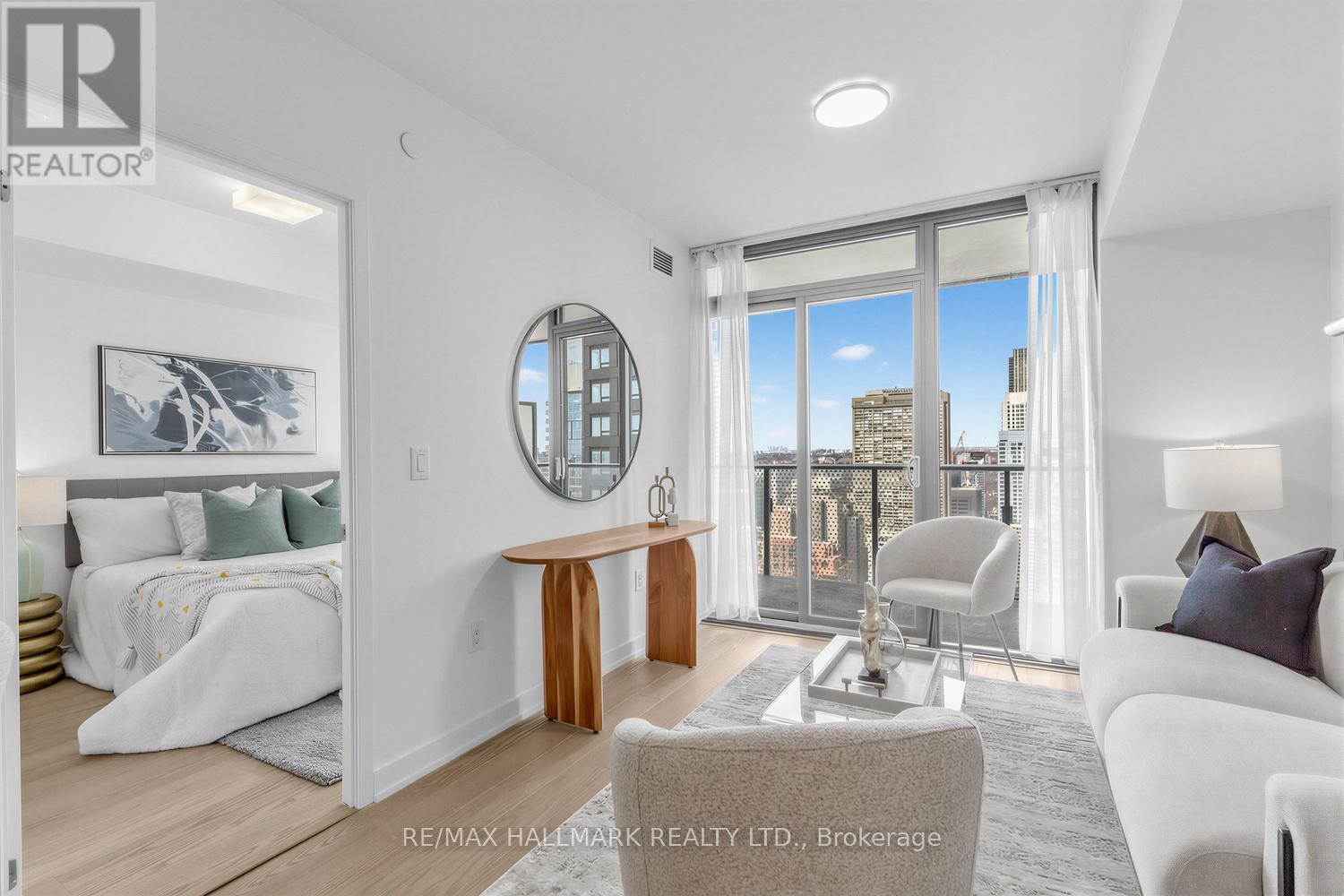 3909 - 11 Wellesley Street W, Toronto, Ontario  M4Y 0G4 - Photo 17 - C13437730