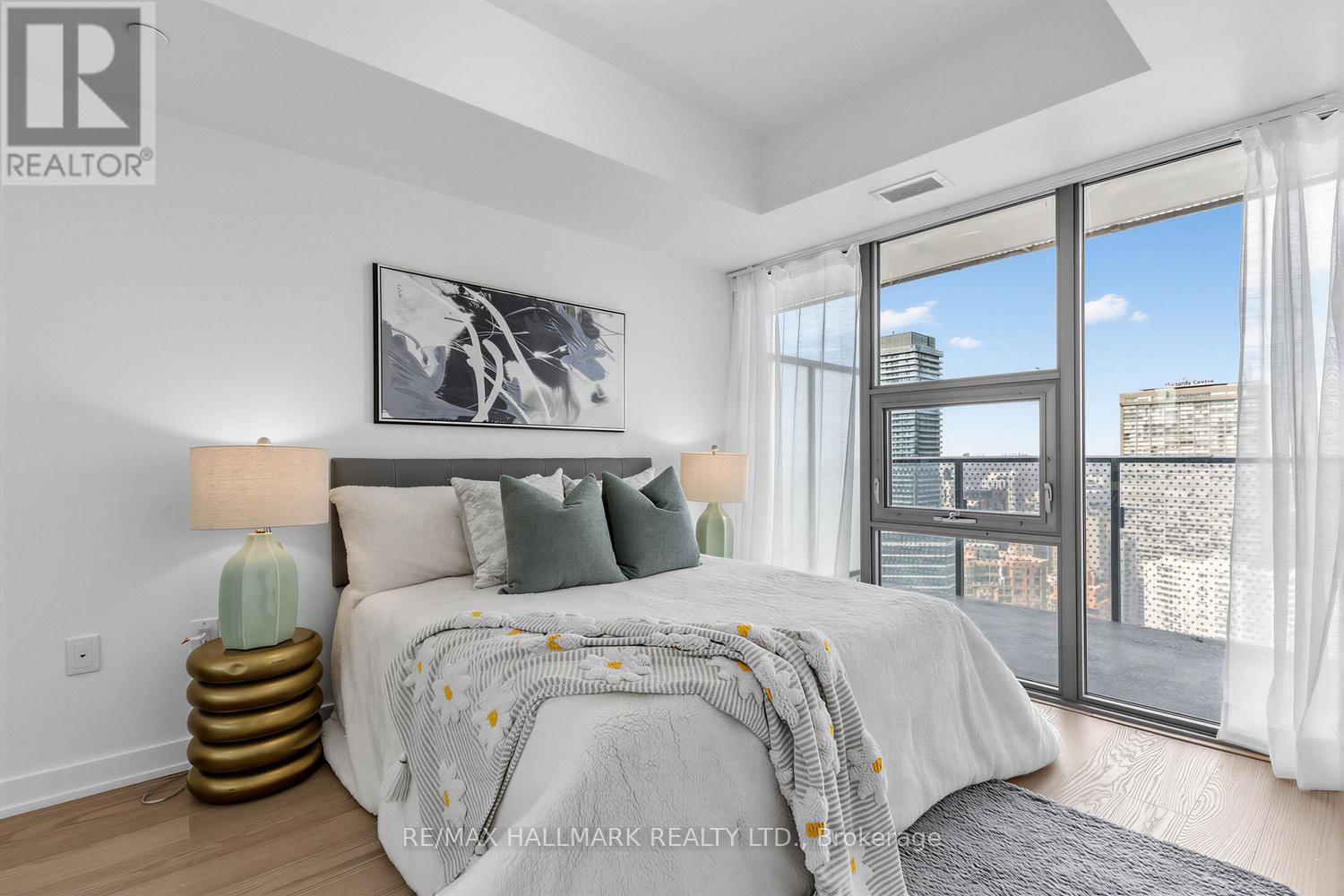 3909 - 11 Wellesley Street W, Toronto, Ontario  M4Y 0G4 - Photo 21 - C13437730
