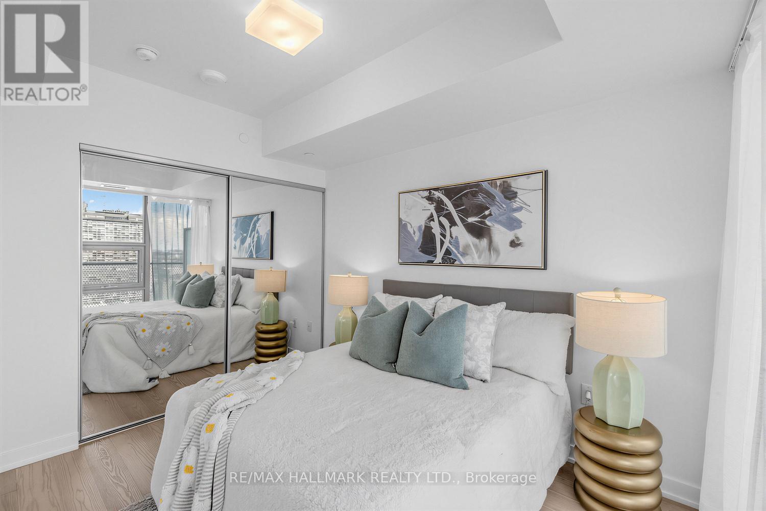 3909 - 11 Wellesley Street W, Toronto, Ontario  M4Y 0G4 - Photo 23 - C13437730