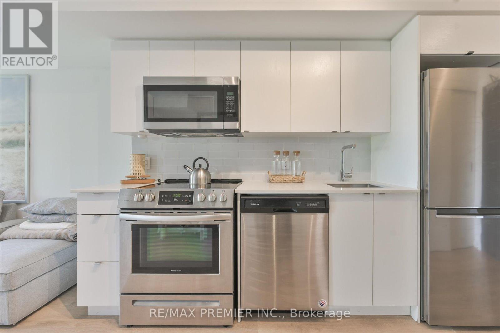 504 - 1401 O'connor Drive, Toronto, Ontario  M4B 2V5 - Photo 14 - E13431242