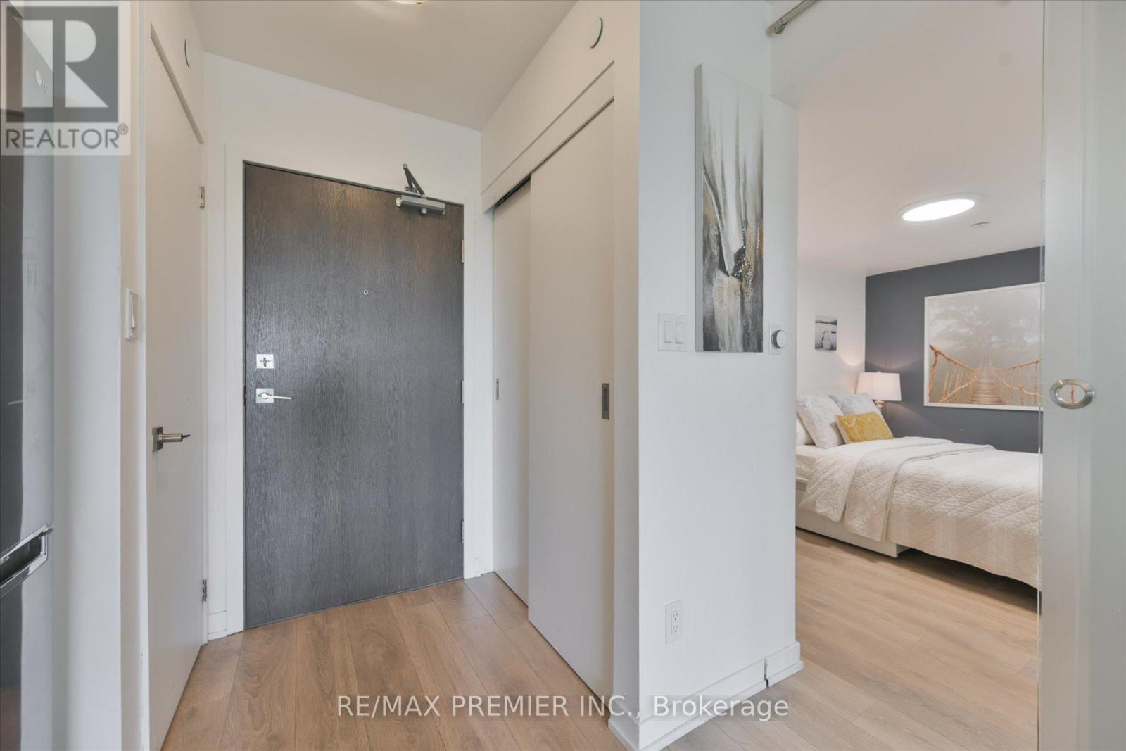 504 - 1401 O'connor Drive, Toronto, Ontario  M4B 2V5 - Photo 5 - E13431242