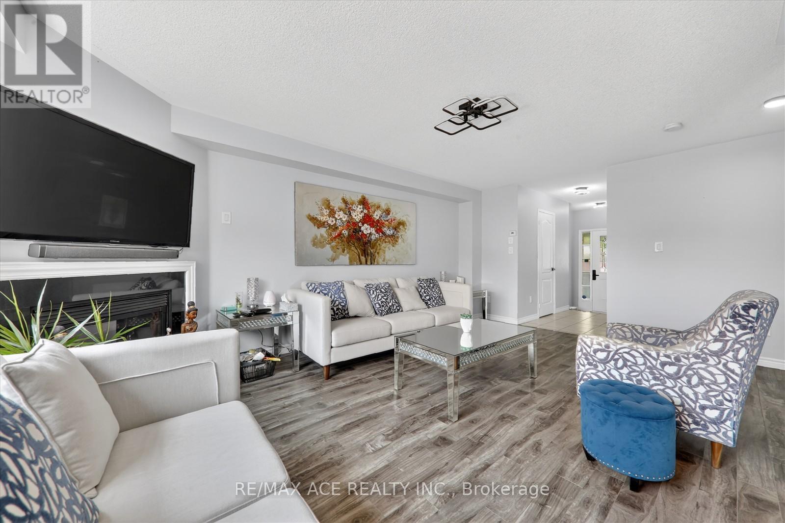 56 Unsworth Crescent, Ajax, Ontario  L1T 4X3 - Photo 10 - E13437480
