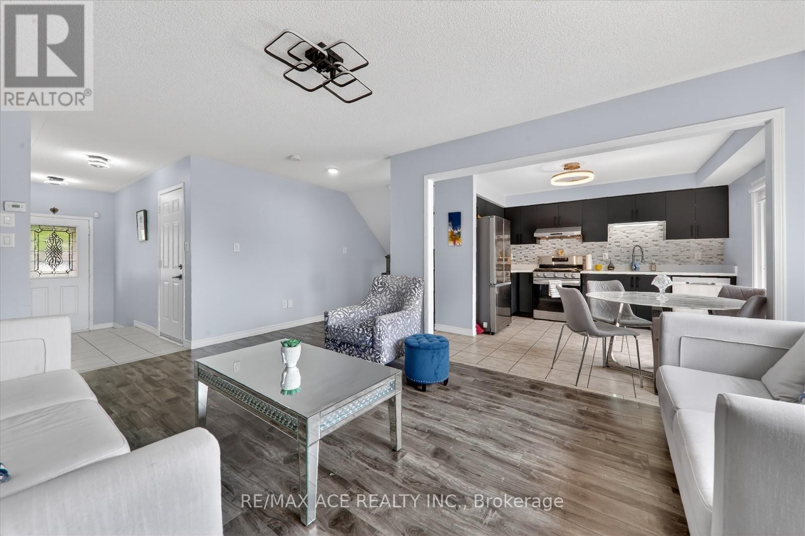 56 Unsworth Crescent, Ajax, Ontario  L1T 4X3 - Photo 11 - E13437480