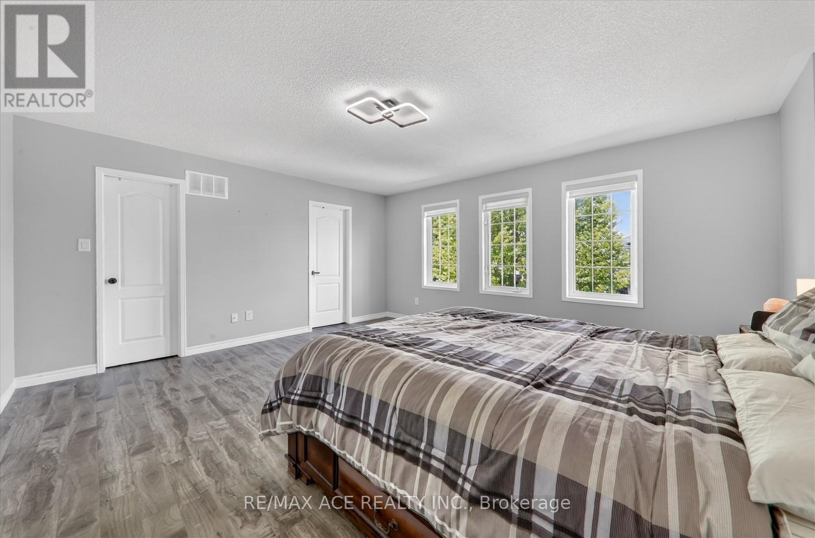 56 Unsworth Crescent, Ajax, Ontario  L1T 4X3 - Photo 19 - E13437480