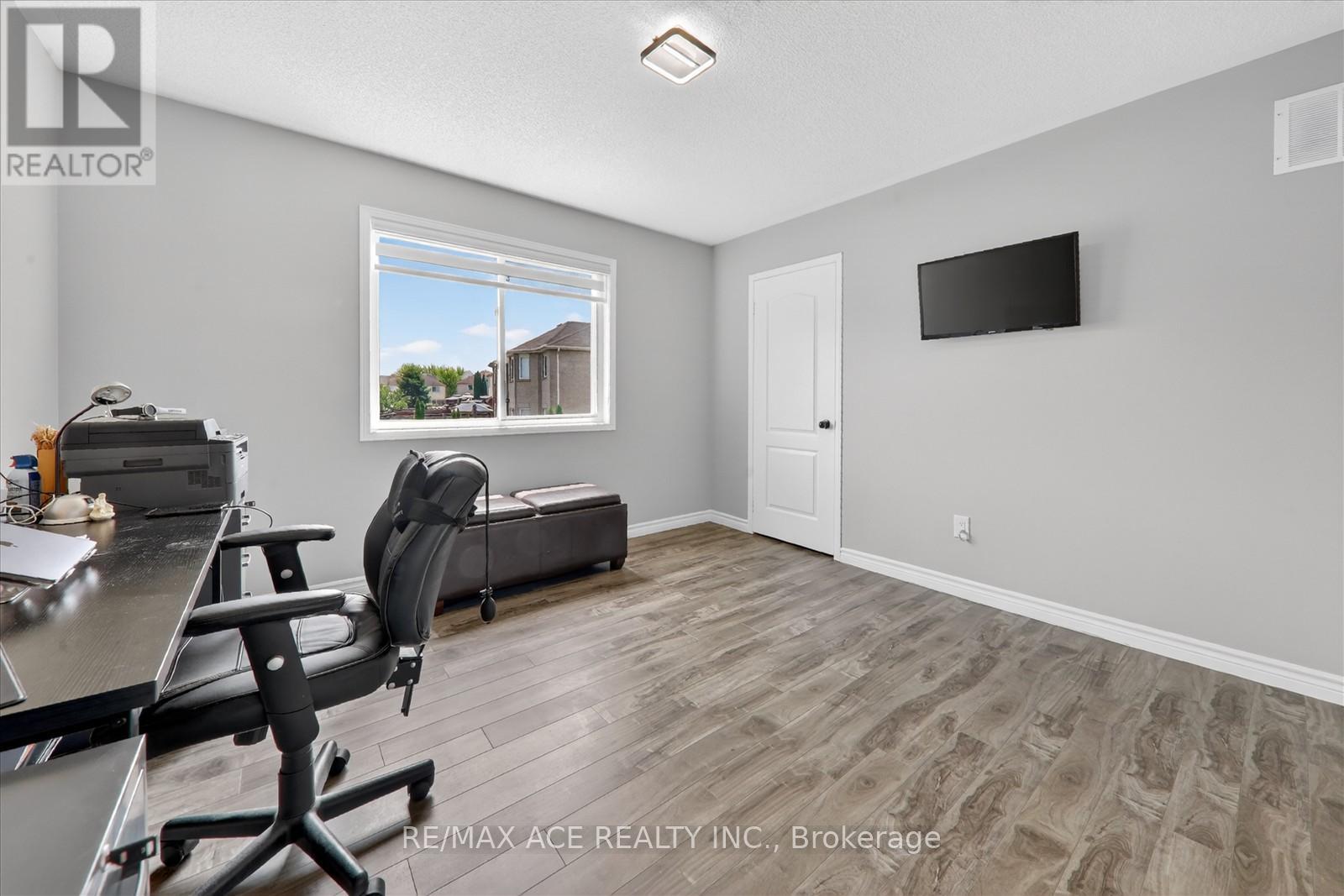 56 Unsworth Crescent, Ajax, Ontario  L1T 4X3 - Photo 23 - E13437480