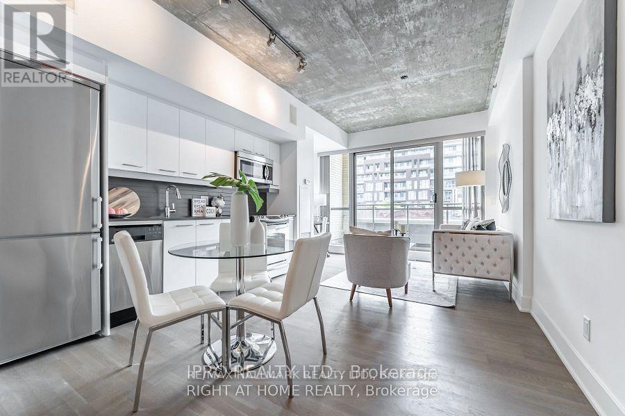 413 - 630 Queen Street E, Toronto, Ontario  M4M 1G3 - Photo 5 - E13437586