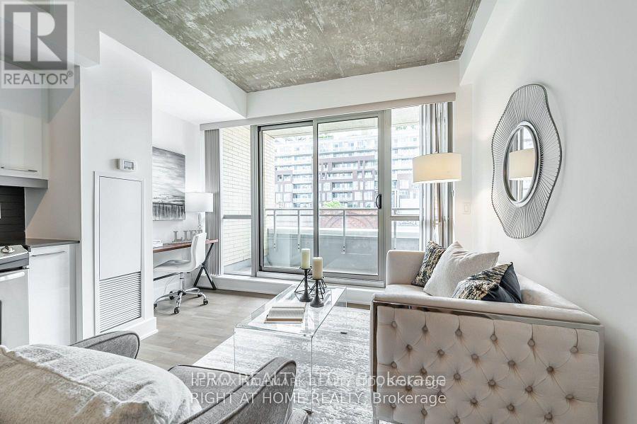 413 - 630 Queen Street E, Toronto, Ontario  M4M 1G3 - Photo 6 - E13437586
