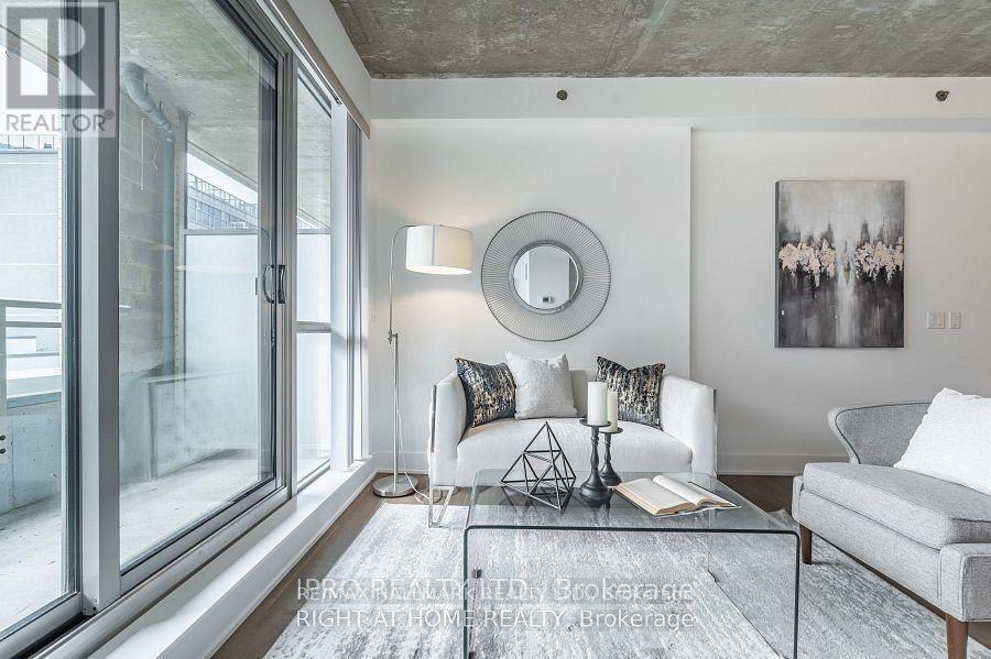 413 - 630 Queen Street E, Toronto, Ontario  M4M 1G3 - Photo 8 - E13437586
