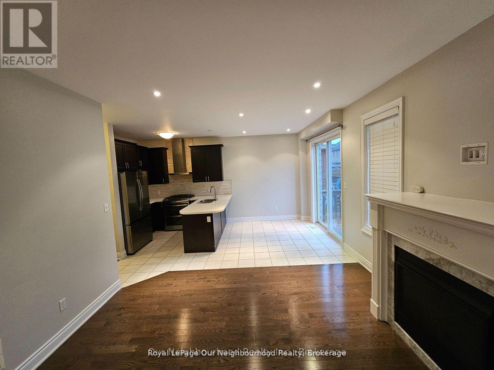 151 Presidial Avenue, Oshawa, Ontario  L1L 0H1 - Photo 5 - E13437652