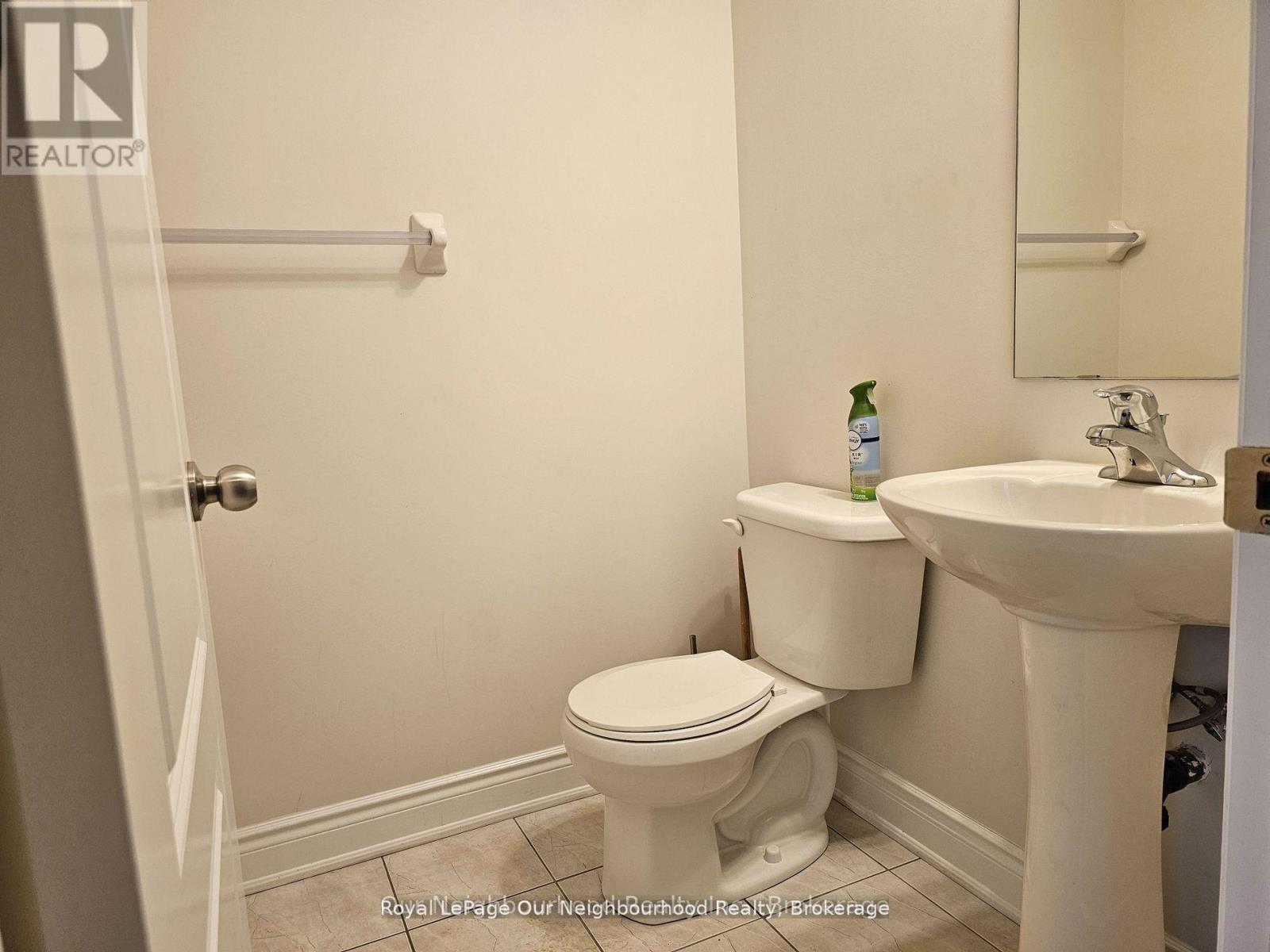 151 Presidial Avenue, Oshawa, Ontario  L1L 0H1 - Photo 8 - E13437652