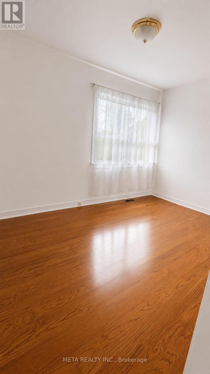 Main Floor - 540 Mccowan Road, Toronto, Ontario  M1J 1J8 - Photo 14 - E13437666