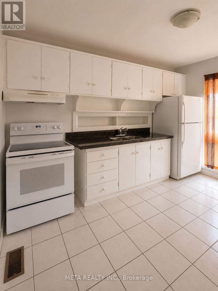 Main Floor - 540 Mccowan Road, Toronto, Ontario  M1J 1J8 - Photo 6 - E13437666