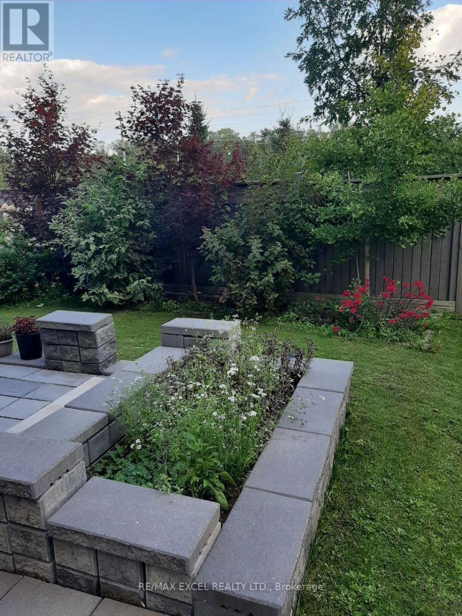 276 Degraaf Crescent, Aurora, Ontario  L4G 0X1 - Photo 14 - N13437774