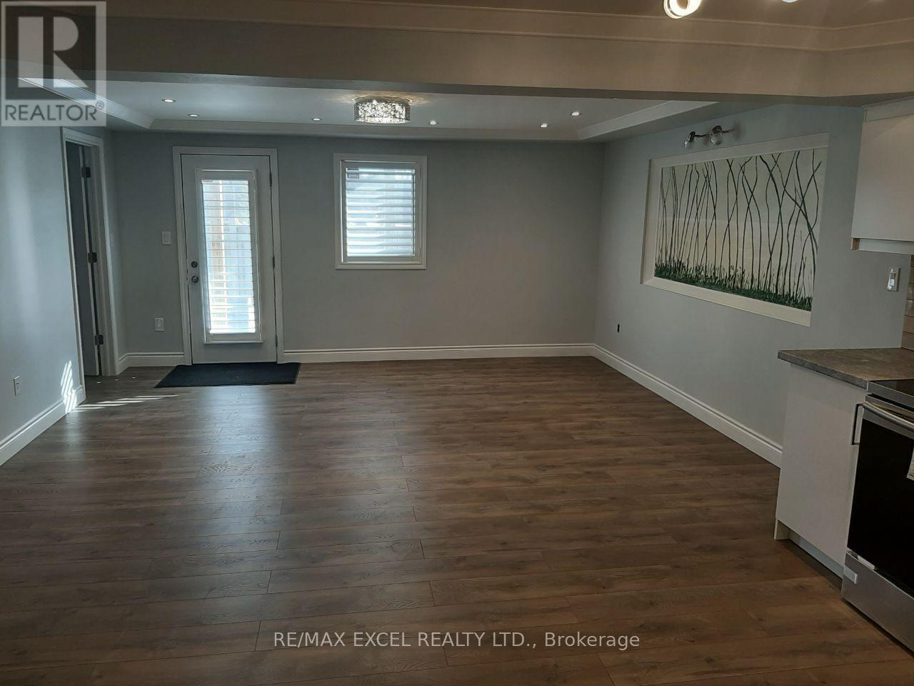 276 Degraaf Crescent, Aurora, Ontario  L4G 0X1 - Photo 3 - N13437774