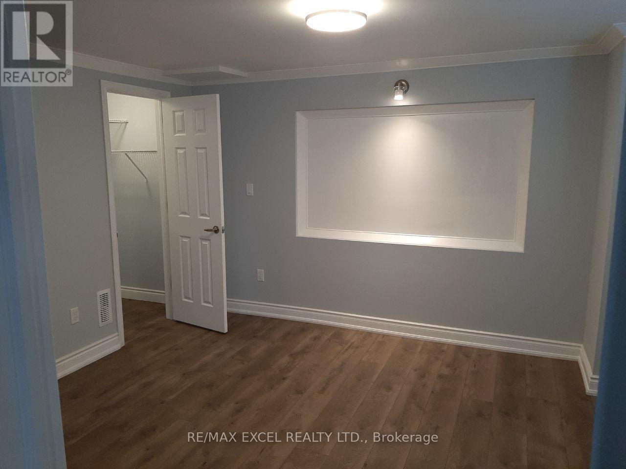 276 Degraaf Crescent, Aurora, Ontario  L4G 0X1 - Photo 7 - N13437774