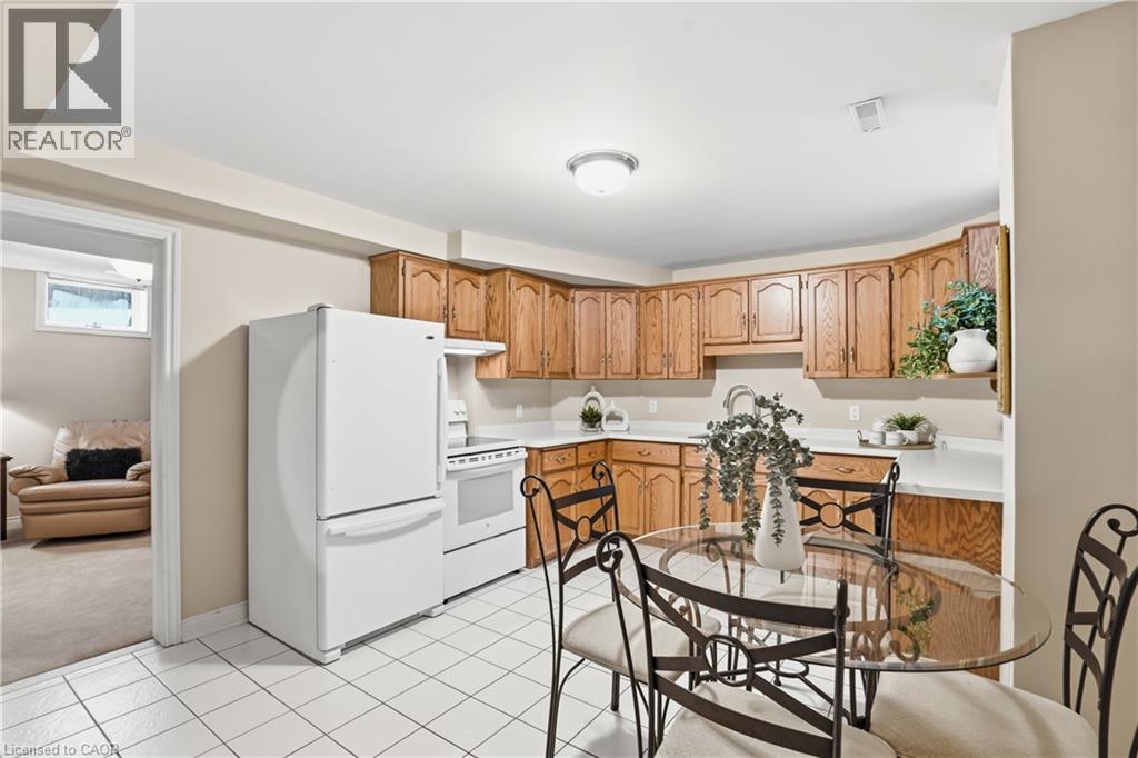 1121 Forestvale Drive, Burlington, Ontario  L7P 4W3 - Photo 27 - 40839351