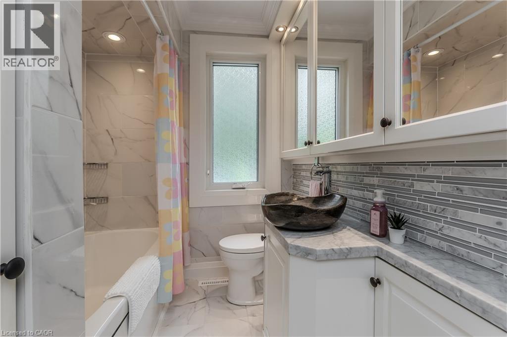 272 Goodram Drive, Burlington, Ontario  L7L 2J5 - Photo 28 - 40839194