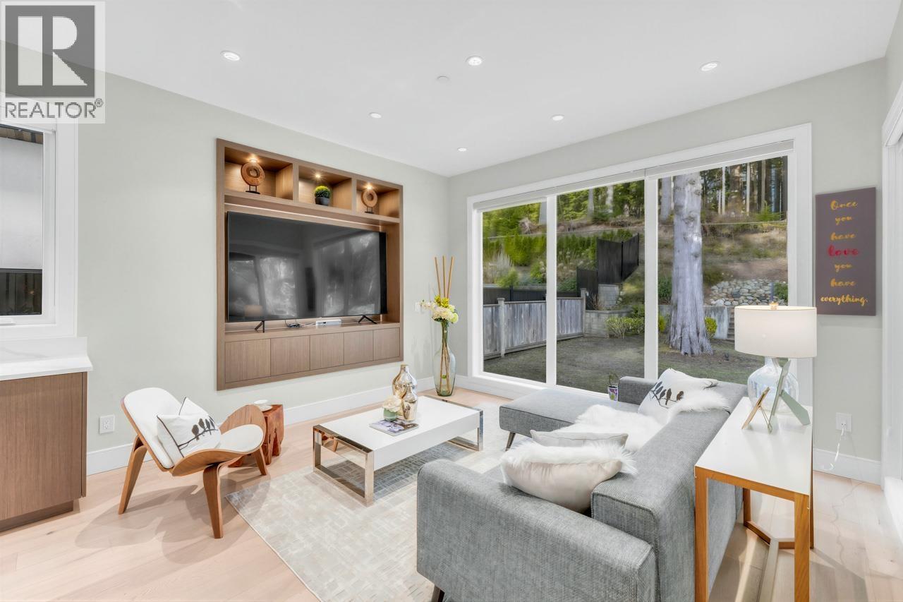 31 Glenmore Drive, West Vancouver, British Columbia  V7S 1A5 - Photo 5 - R3130376