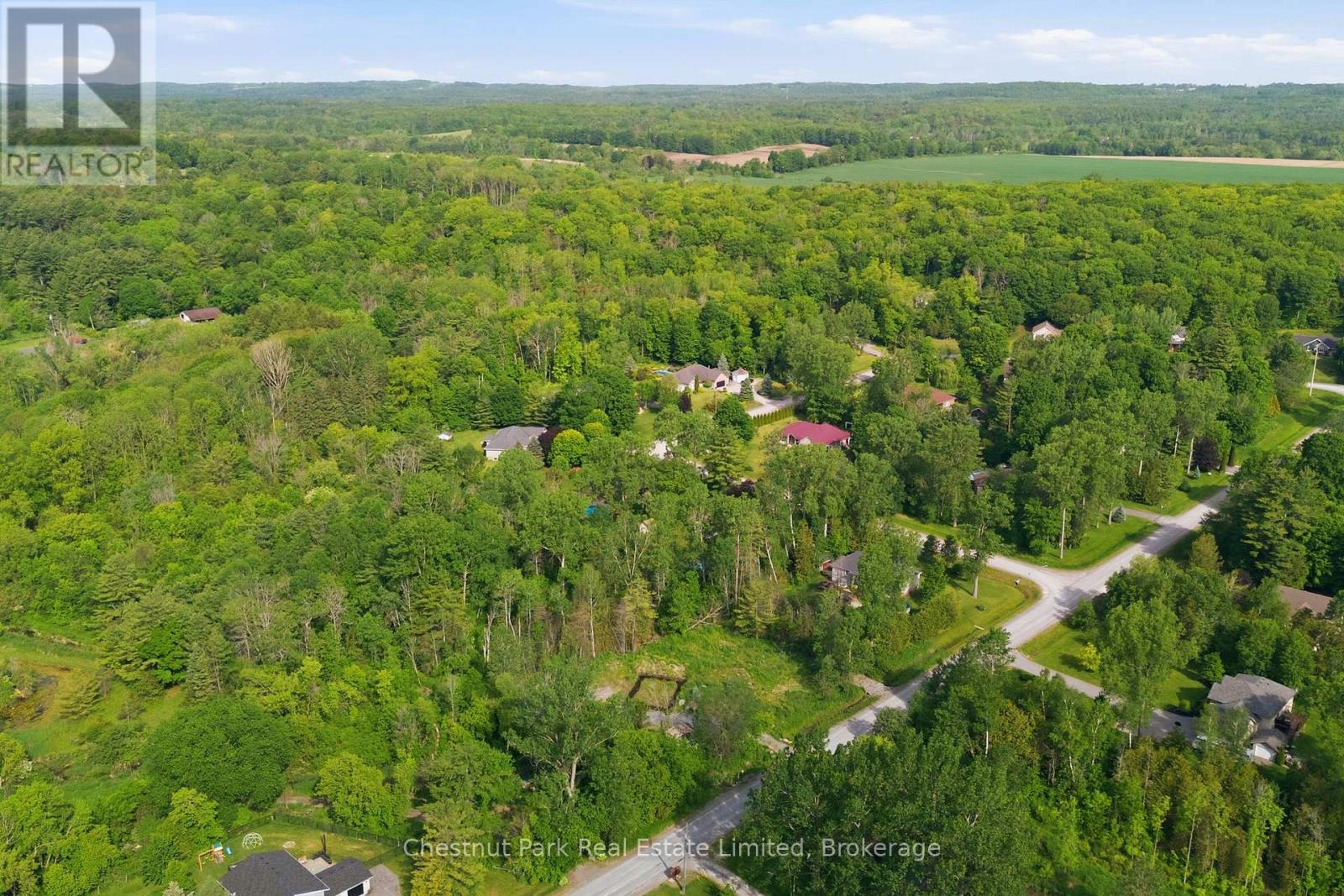 40 Whispering Woods Drive, Quinte West, Ontario K8V 5P7 - Photo 2 - X13437842