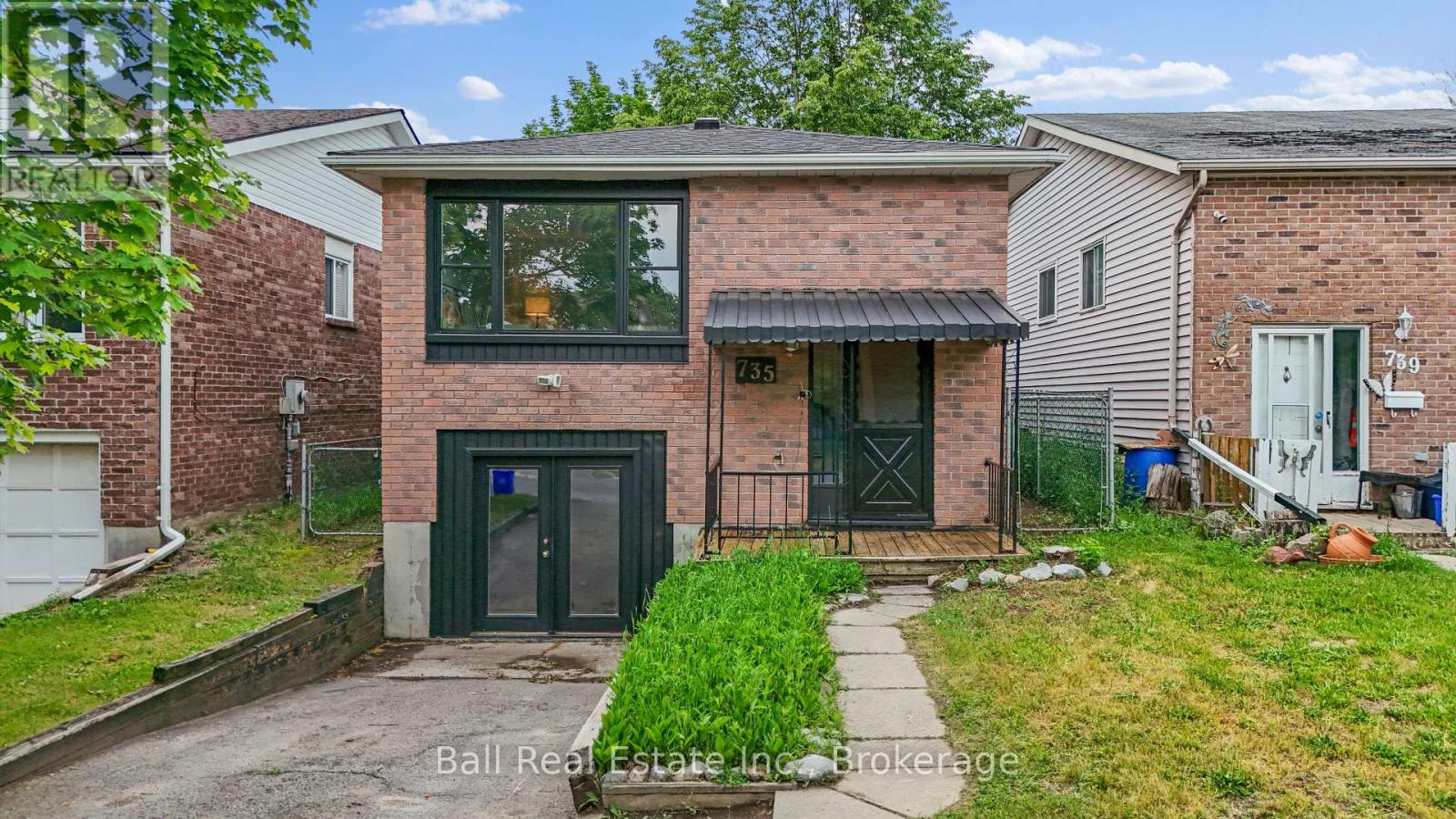 735 MOUNTAIN ASH ROAD, Peterborough, Ontario
