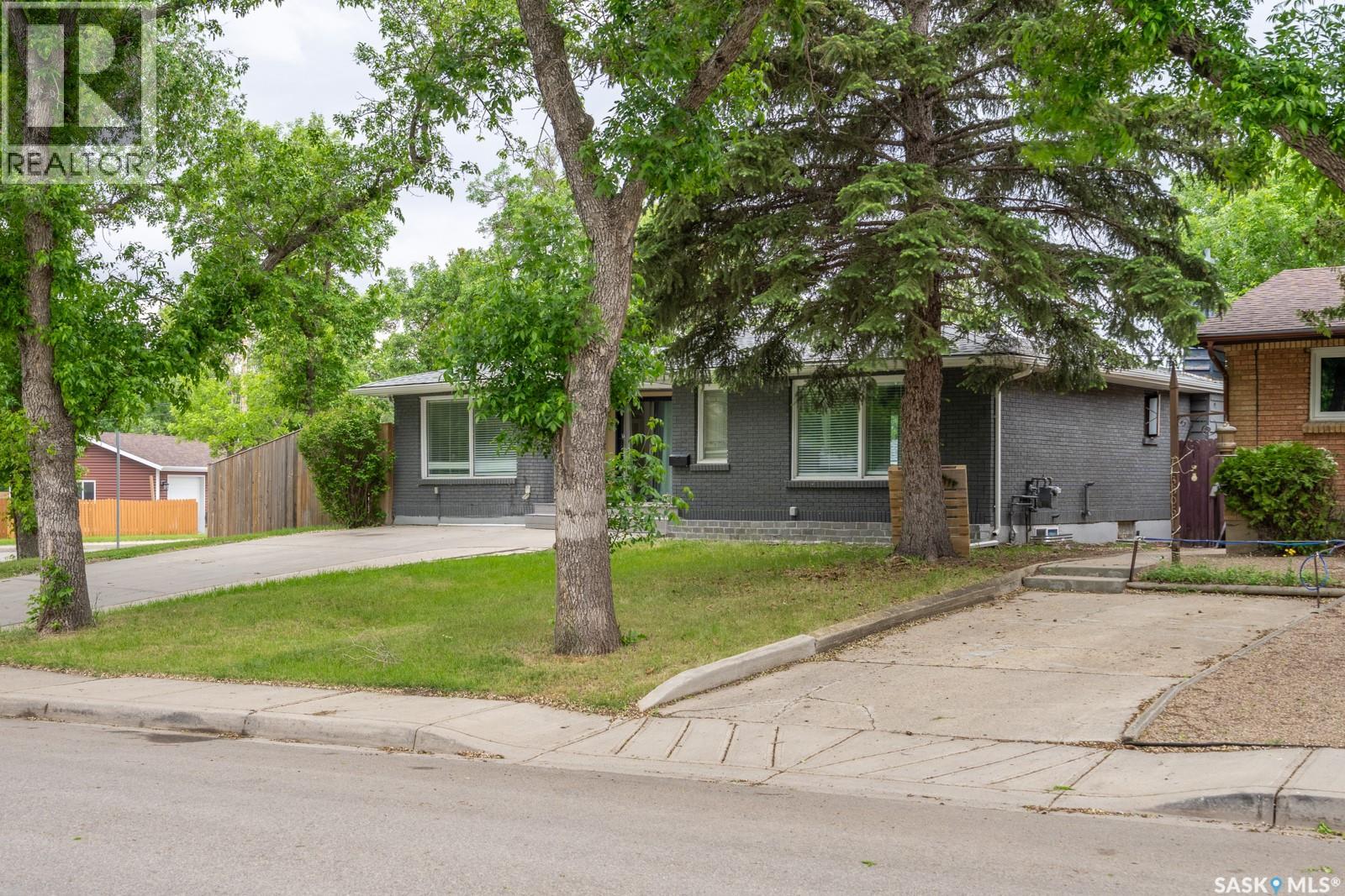 3312 Portnall Avenue, Regina, Saskatchewan  S4S 2B6 - Photo 2 - SK039230