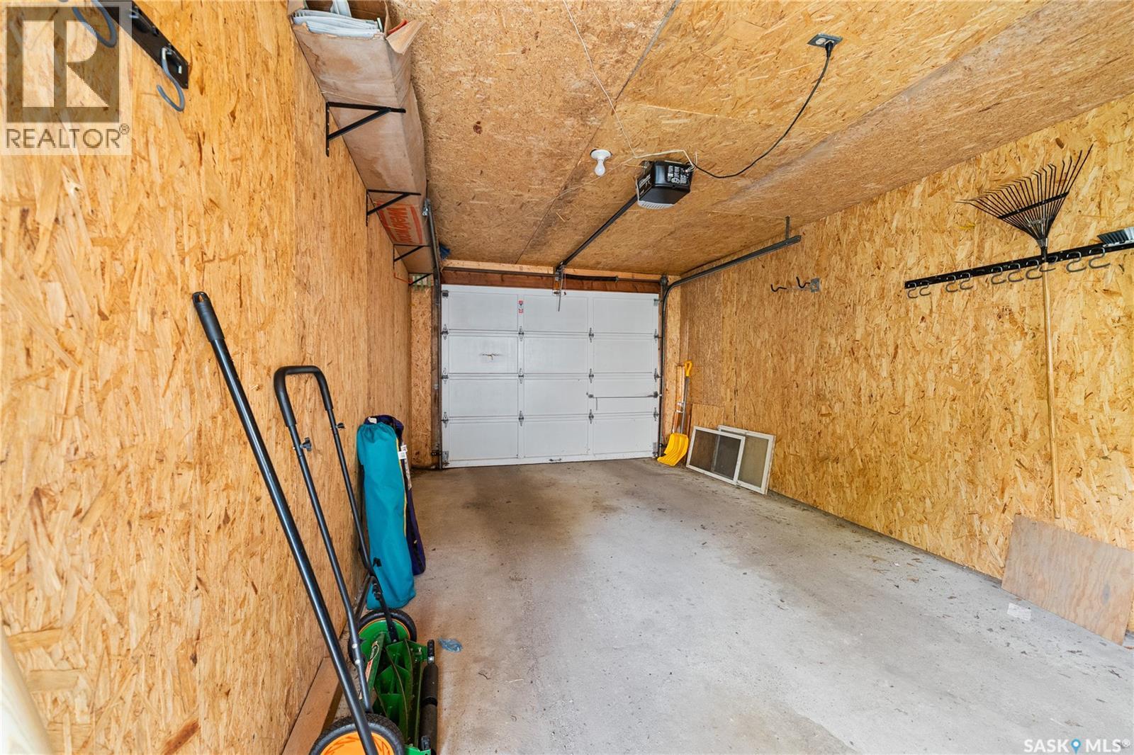 1954 Athol Street, Regina, Saskatchewan  S4T 3E3 - Photo 25 - SK039183