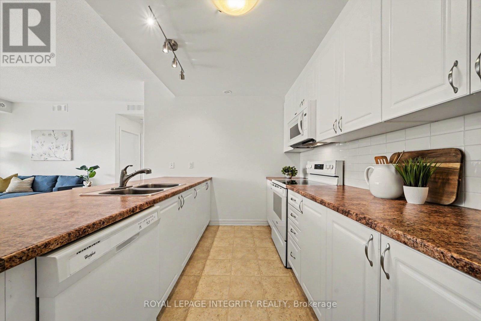 I - 139 Harthill Way, Ottawa, Ontario  K2J 5V1 - Photo 10 - X13437906