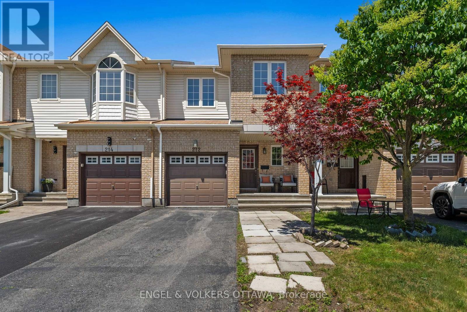 212 MACOUN CIRCLE, Ottawa, Ontario