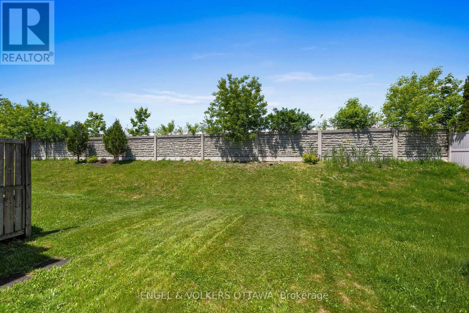 212 Macoun Circle, Ottawa, Ontario  K1T 0H9 - Photo 24 - X13437934
