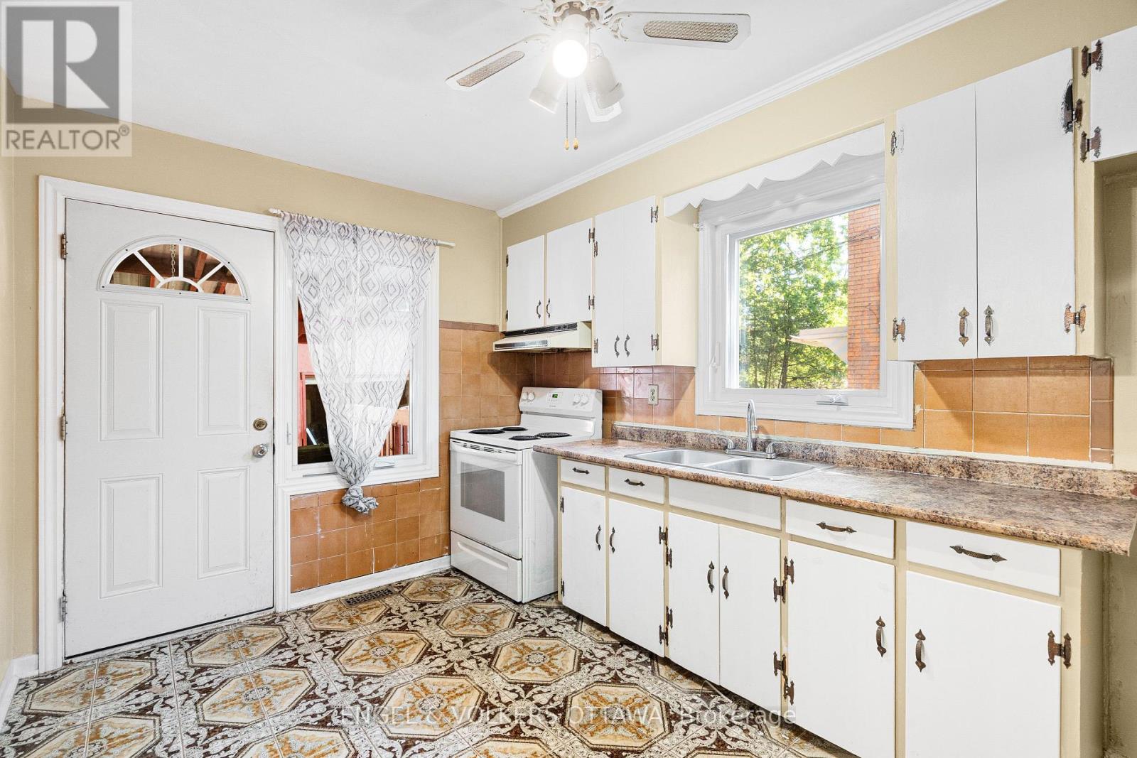 1402 Kilborn Avenue, Ottawa, Ontario  K1H 6L8 - Photo 13 - X13437940