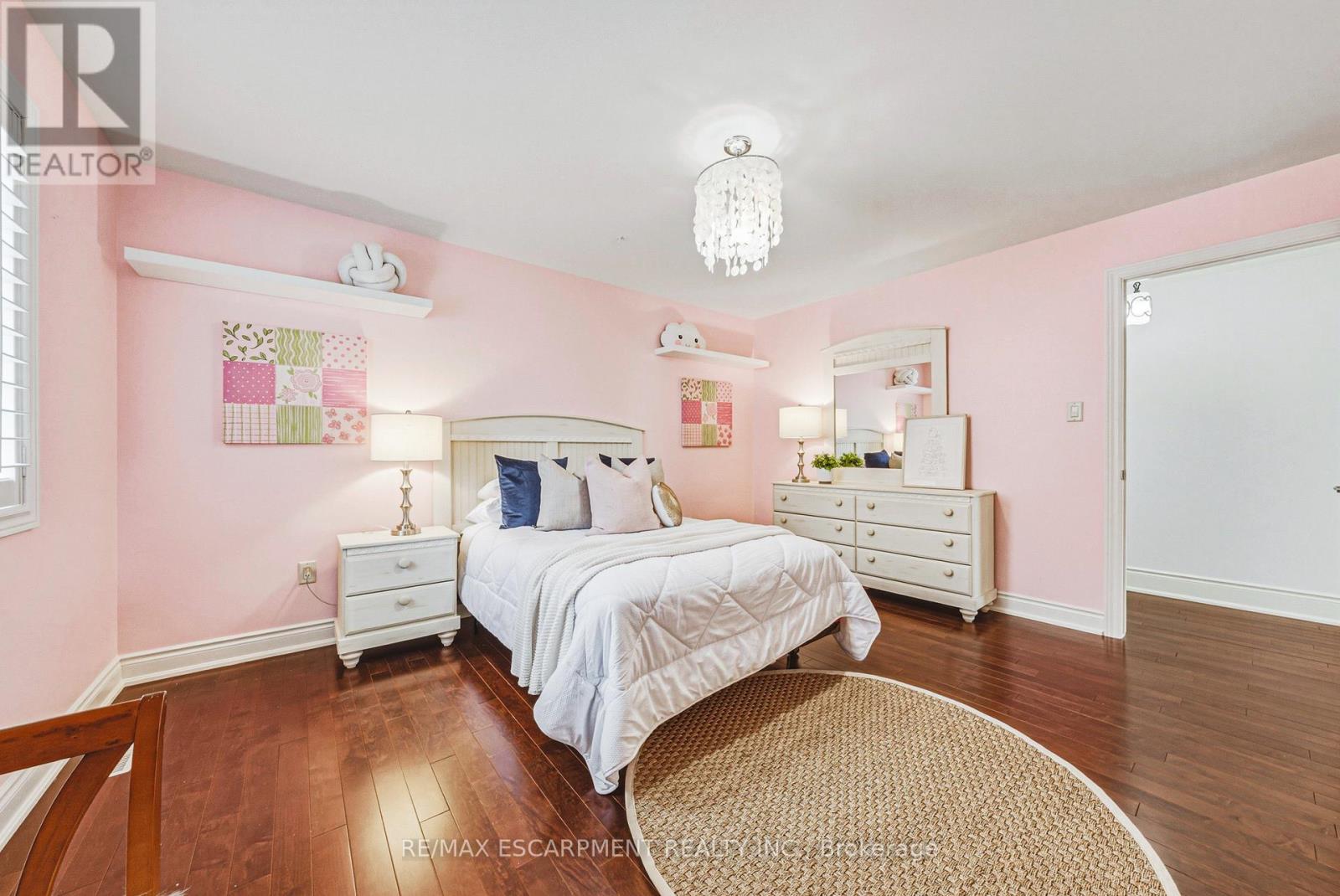 1047 St Matthews Avenue, Burlington, Ontario  L7T 2J3 - Photo 26 - W13437424