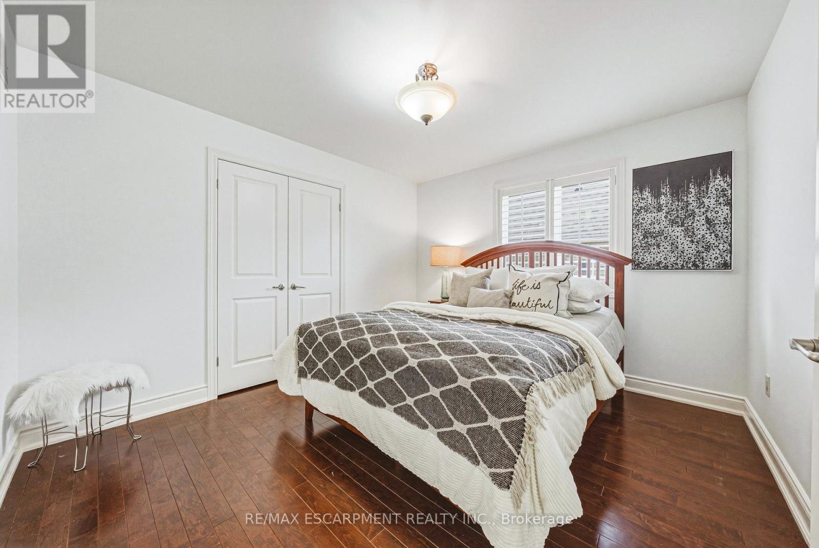 1047 St Matthews Avenue, Burlington, Ontario  L7T 2J3 - Photo 27 - W13437424