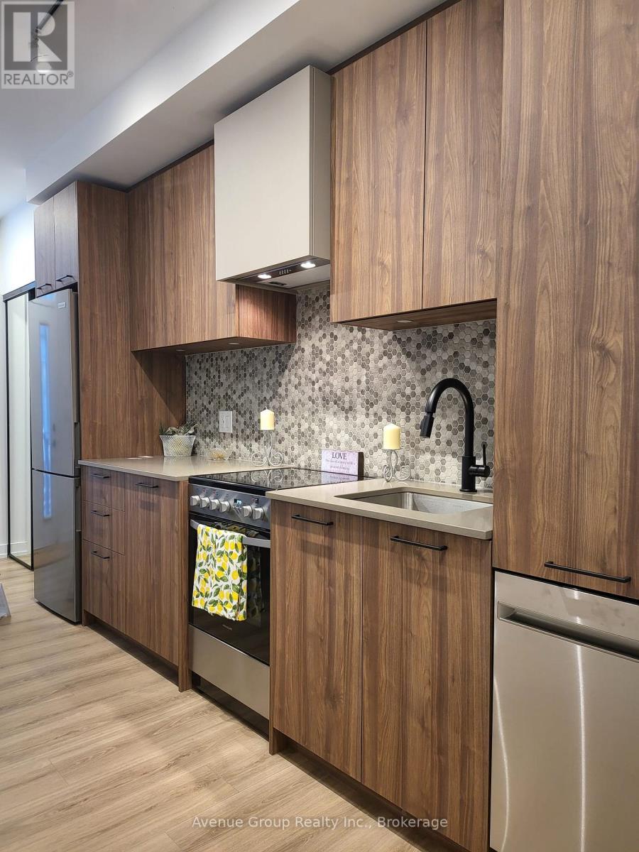 B005 - 20 Lagerfeld Drive, Brampton, Ontario  L7A 5L4 - Photo 2 - W13437494
