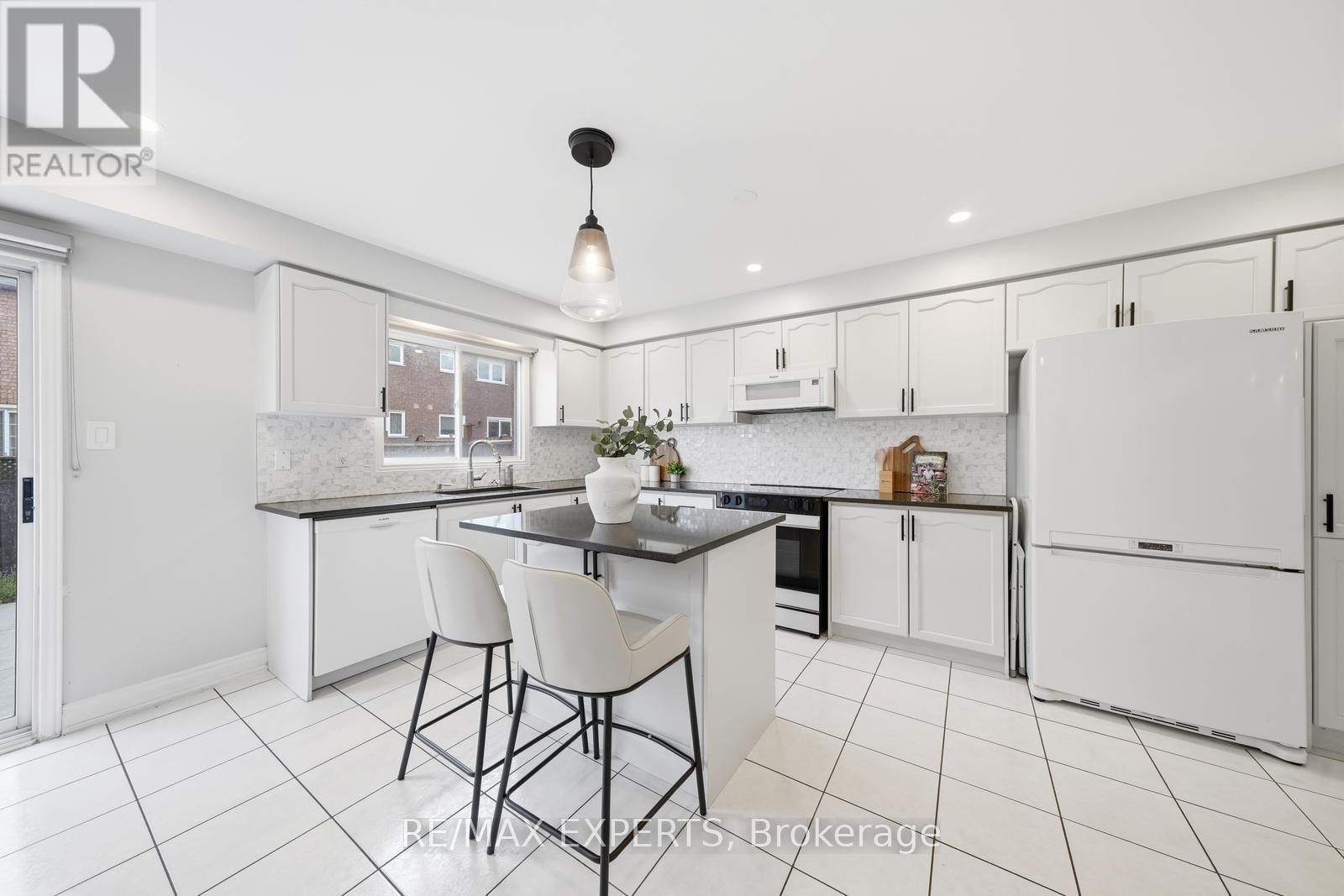 3138 Wheatstone Avenue, Mississauga, Ontario  L5B 4J1 - Photo 12 - W13437536