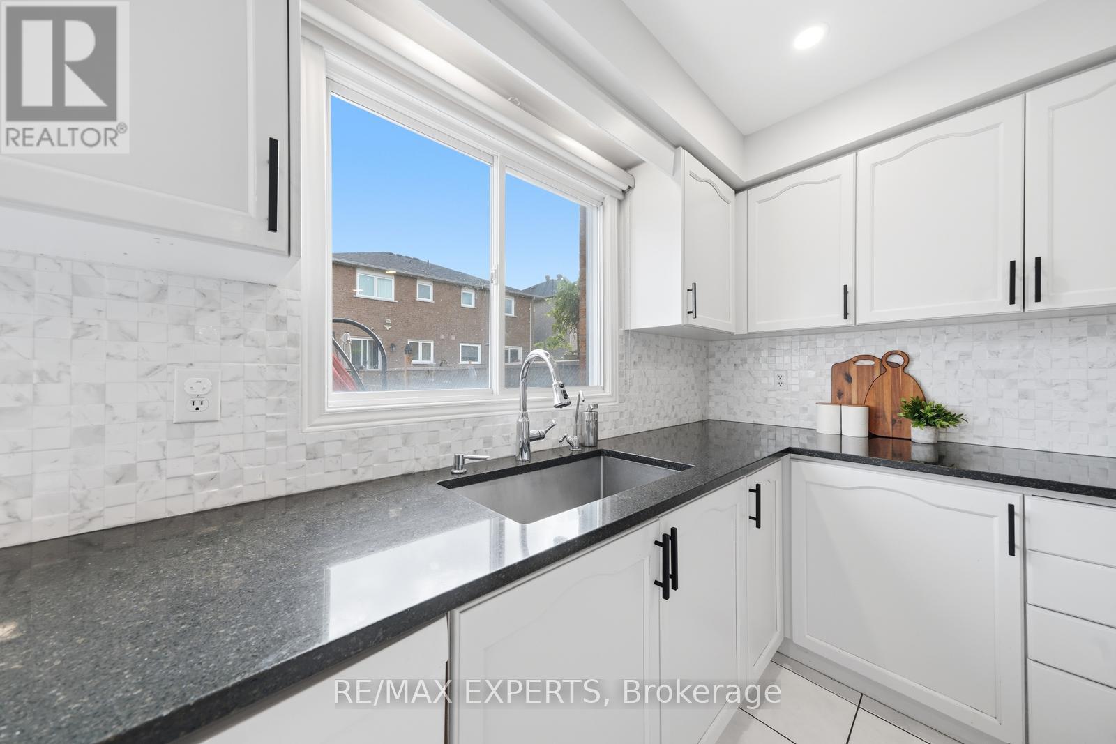 3138 Wheatstone Avenue, Mississauga, Ontario  L5B 4J1 - Photo 13 - W13437536